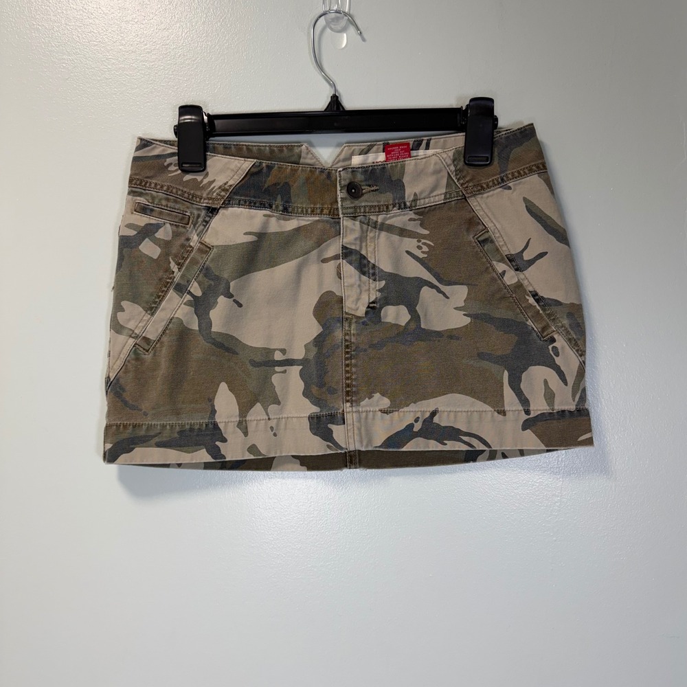 Mossimo Vintage Y2K Camo Mini Skirt Womens Size 7 Green‎ Brown Camouflage Short